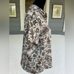 Rachel Zoe size medium, button-down, blouse, floral Paisley, print 100%Linen